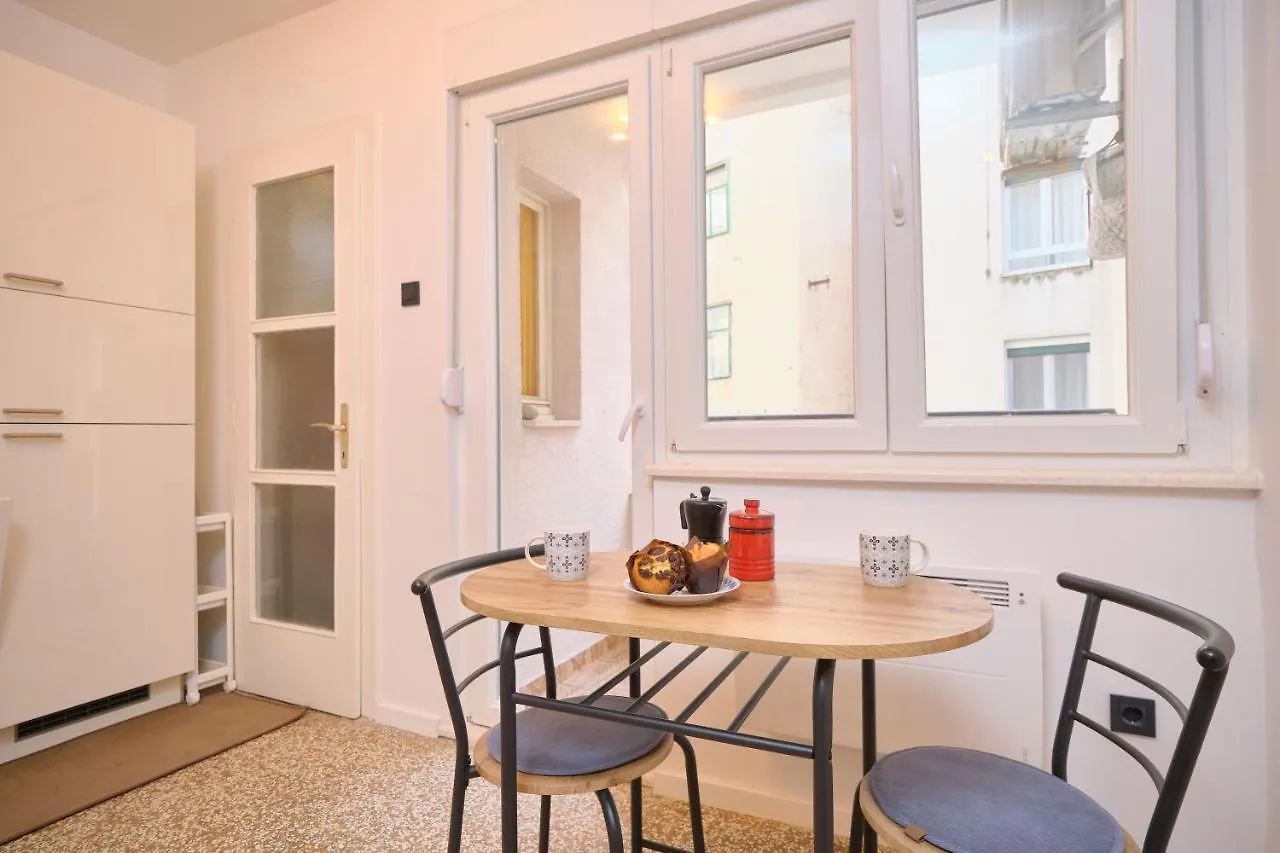 Bacci Central 2-Bedroom Apartment By Litto Split