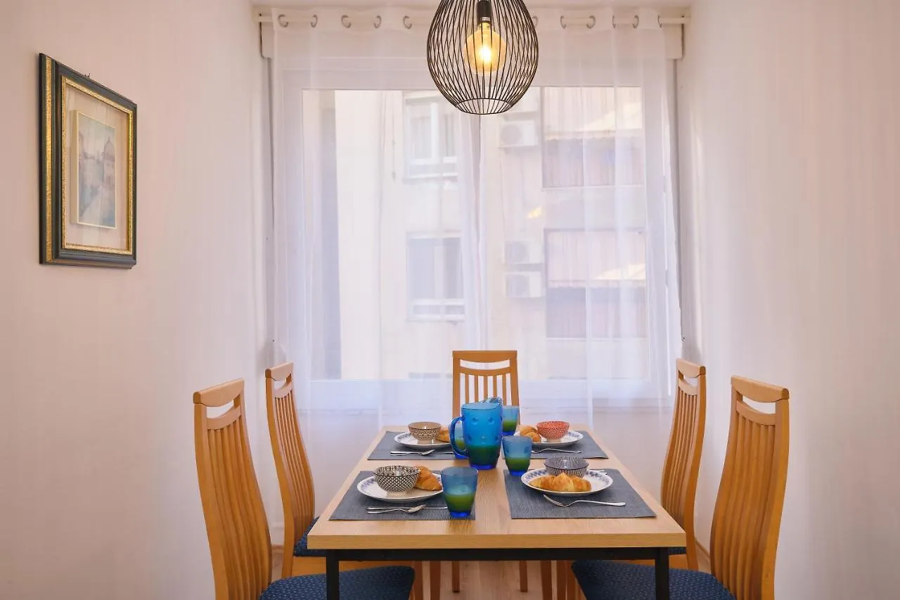 Bacci Central 2-Bedroom Apartment By Litto Split